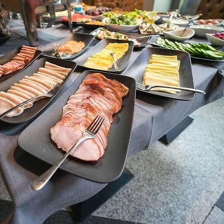 Готель Korona Gold - Korona 4*