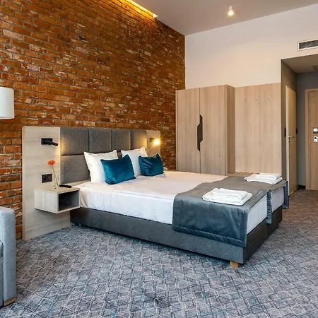 Korona Gold - Korona Вроцлав