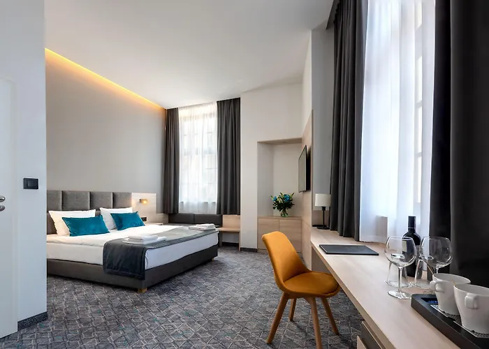 Korona Gold - Korona Готель Вроцлав